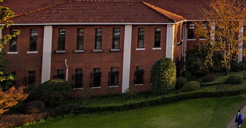 上中国际校园环境